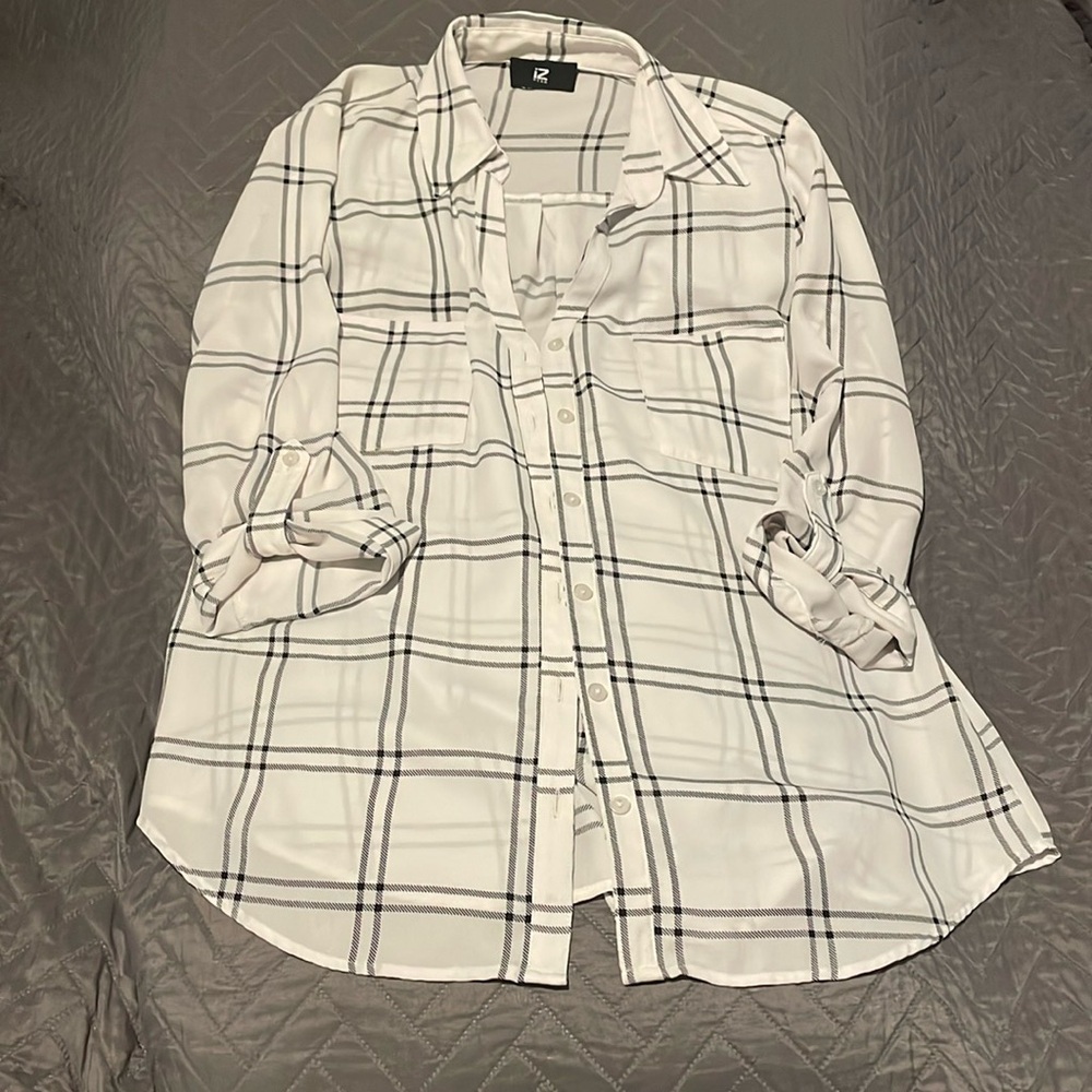 Collared blouse button up
